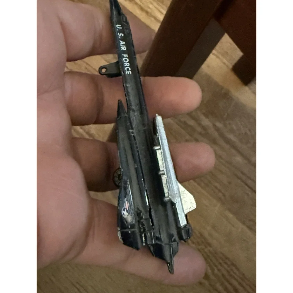 4 DIECAST‎ METAL AIRPLANES